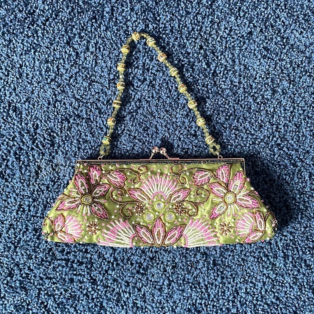 Fashion Express Short Shoulder Beaded Tapestry Bag